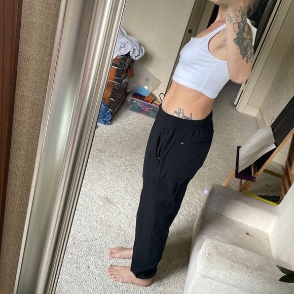 Banana Republic Black Joggers - Picture 6 of 16